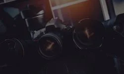 Complete experience<br> <strong class="plan-title">SIGNATURE</strong><br><br> • 25 photos<br> • 2-hour session<br> • 3 outfits<br> • Every day<br> • Can be combined with <br> an outdoor session<br><br> <strong> $ 450</strong>