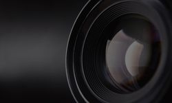 <strong>ELITE</strong><br><br> • 40 retouched digital photos<br> • 2-hour session<br> • 3 outfits<br> • Album (8x11 magazine style)<br> Delivery in 48 hours<br> <br><strong> $ 520</strong>