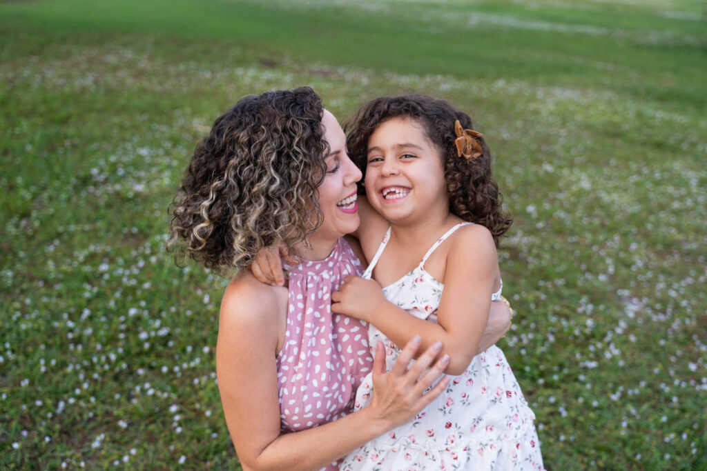 #FamilyPhotography #OutdoorFamilyPhotoshoot #FamilyPhotographerOaklandPark #OaklandParkPhotographer #SouthFloridaFamilyPhotographer #NaturalFamilyPhotography #LifestyleFamilyPhotography #FamilyMoments #ChildhoodMemories #NaturalLightPhotography #FamilyPhotoshoot #ParkPhotoshoot