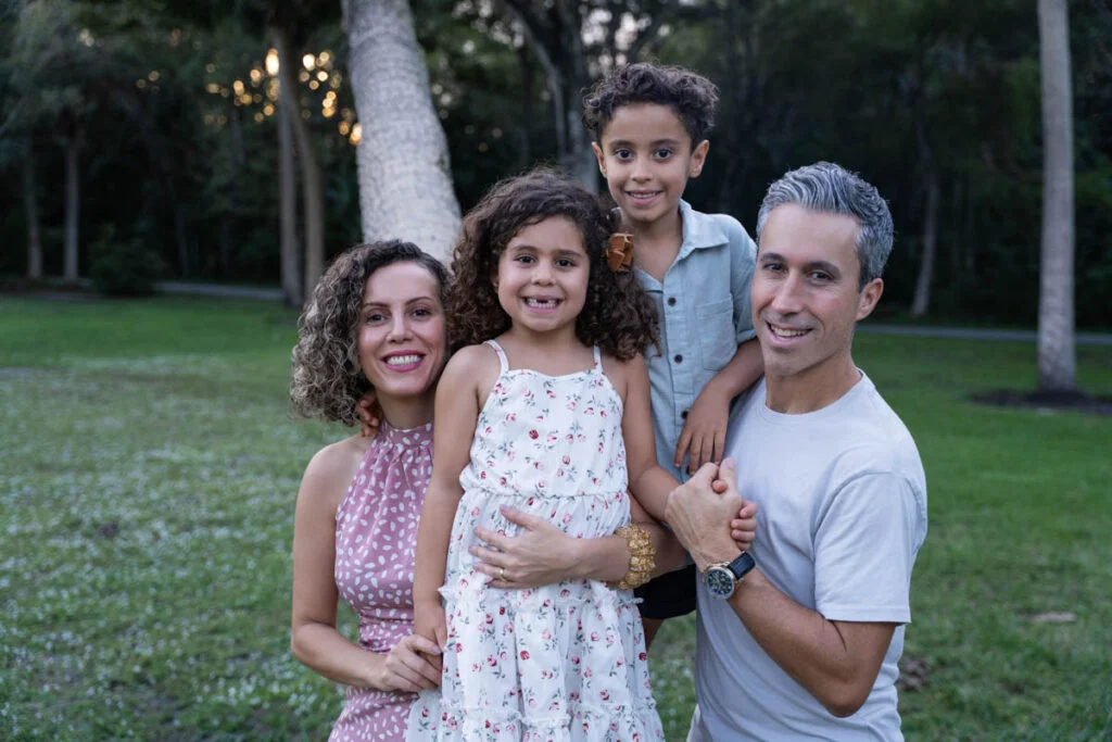 #FamilyPhotography #OutdoorFamilyPhotoshoot #FamilyPhotographerOaklandPark #OaklandParkPhotographer #SouthFloridaFamilyPhotographer #NaturalFamilyPhotography #LifestyleFamilyPhotography #FamilyMoments #ChildhoodMemories #NaturalLightPhotography #FamilyPhotoshoot #ParkPhotoshoot